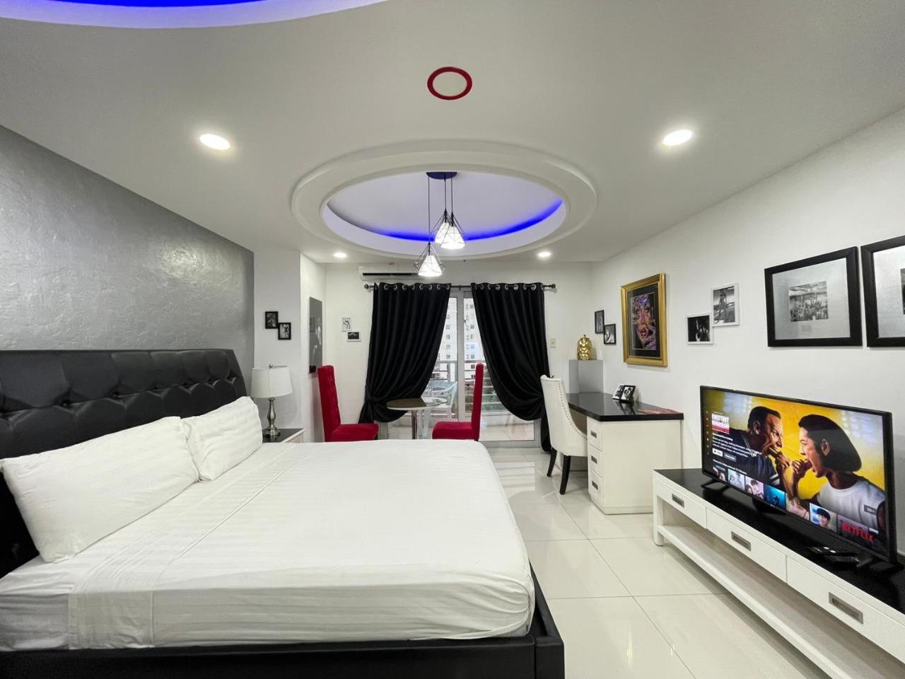 At Kandi Palace Near Walking Street