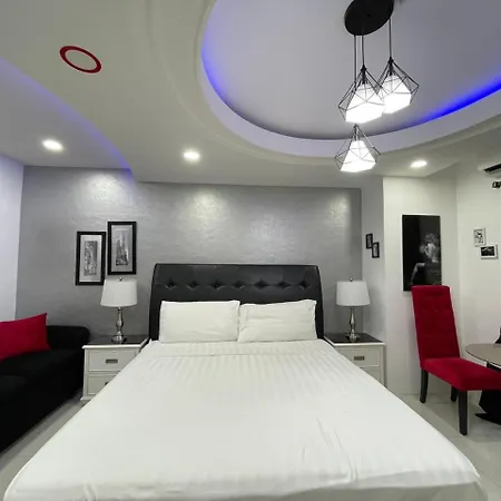 Studio At Kandi Palace Near Walking Street Angeles Exterior photo